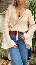 Load image into Gallery viewer, DAISY SHIRT