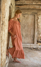 Load image into Gallery viewer, Off the Shoulder Maxi Dress