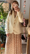 Load image into Gallery viewer, CREMY WOOL CARDIGAN
