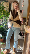 Load image into Gallery viewer, PATCHWORK SHEEPSKIN VEST
