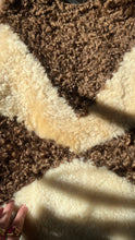 Load image into Gallery viewer, PATCHWORK SHEEPSKIN VEST
