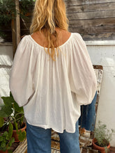 Load image into Gallery viewer, LUNA BLOUSE
