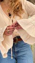 Load image into Gallery viewer, DAISY SHIRT
