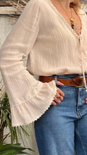 Load image into Gallery viewer, DAISY SHIRT
