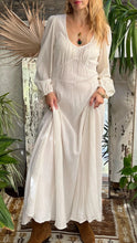 Load image into Gallery viewer, COTTON ANDROMEDA DRESS
